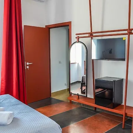 Scavi 32 فندق إيركولانو