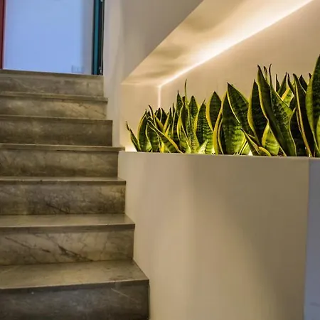 Scavi 32 * إيركولانو